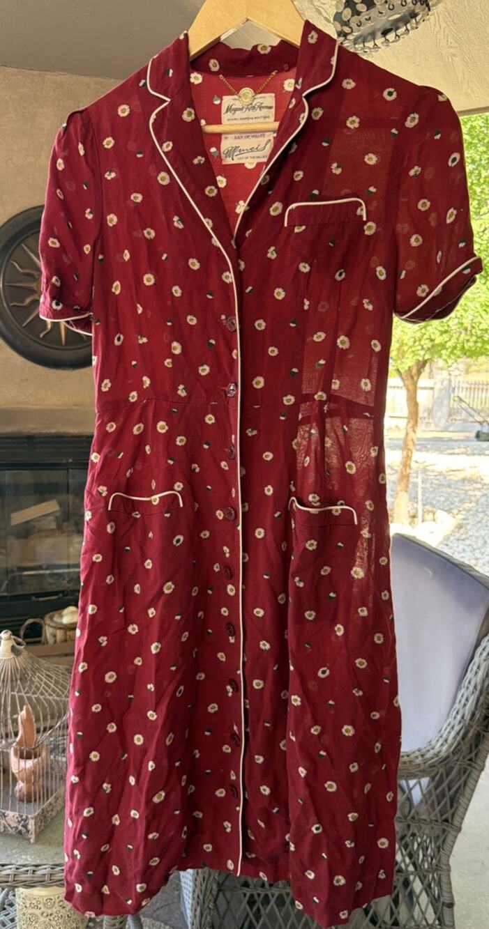 Muveil Fifth AveLily of the Valley Dress House Dress Robe Button Short Sleeve 36